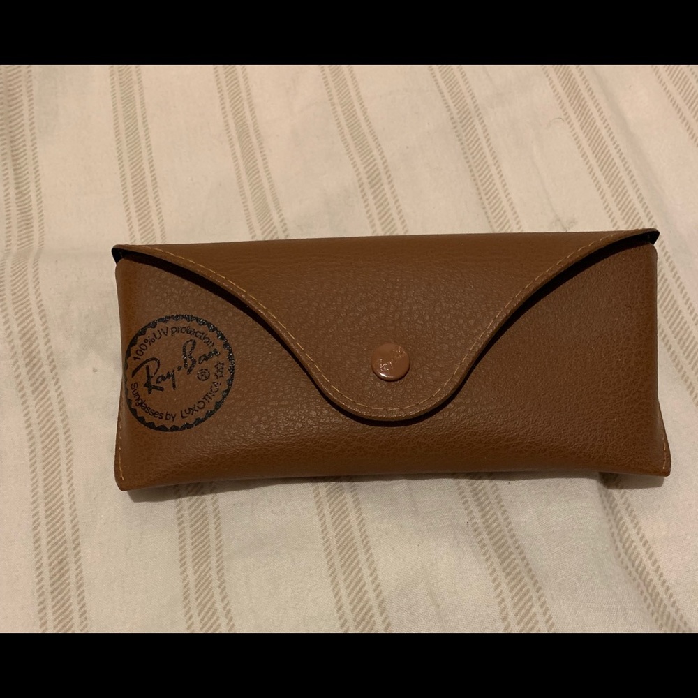 Brown ray ban sunglasses case